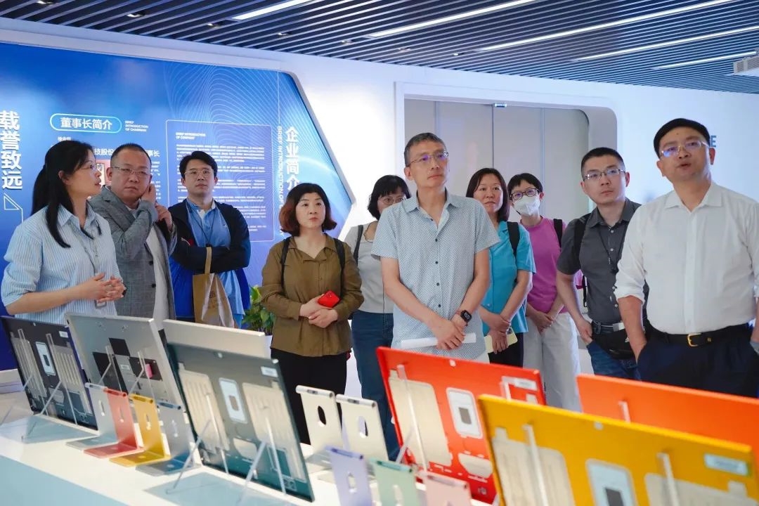 长江商学院案例中心等部门赴苏州调研